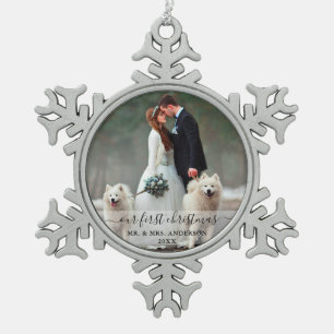 Stijlvol script onze eerste kerstbruiloft foto tin sneeuwvlok ornament