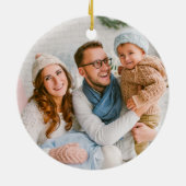 Stijlvol script onze eerste kerstgoudfamilie keramisch ornament (Achterkant)