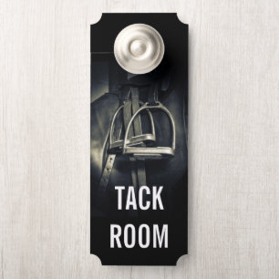 Stijlvol zilver Stirrups op het Engelse zadelzadje