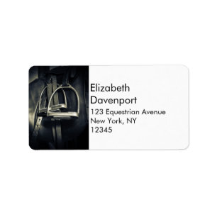 Stijlvol zilver Stirrups op het Engelse zadelzadje Etiket