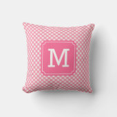 Stijlvolle Baby Pink Gingham naam Monogram Kussen (Voorkant)