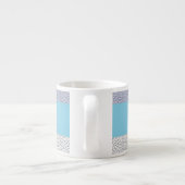 Stijlvolle blauwe kleur witte mozaïekmonogrammen espresso kop (Achterkant)