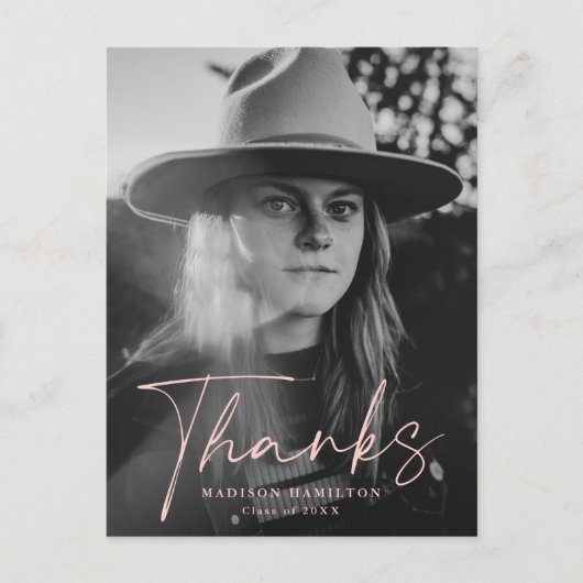 Stijlvolle Blush Script Photo Afstuderen dank u Briefkaart (Voorkant)