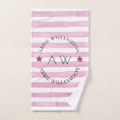 Stijlvolle gepersonaliseerde roze strepen bad handdoek (Handdoek)