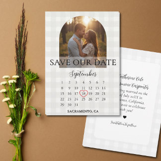 Stijlvolle Gingham Verbintenis Foto Boog Bruiloft Save The Date