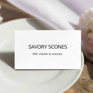 Stijlvolle kalligrafie buffet voedsel labels tafel
