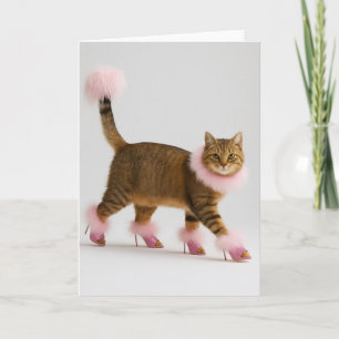 Stijlvolle kat in roze hakken en pluizige glamour kaart