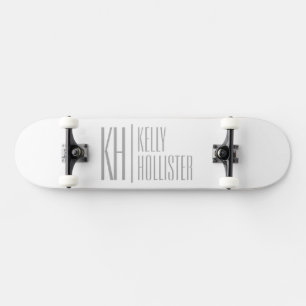 Stijlvolle minimal & Modern Grey Initialen & Naam  Skateboard