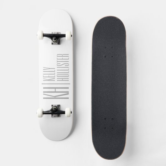 Stijlvolle minimal & Modern Grey Initialen & Naam Skateboard (Voorkant)