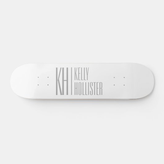 Stijlvolle minimal & Modern Grey Initialen & Naam Skateboard (Horizontaal)