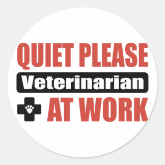 Stil alsjeblieft dierenarts op het werk ronde sticker