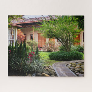 Stille binnenplaats tuin in Cobán, Guatemala – Vre Legpuzzel