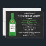 Stock du Bar Couples Shower Invitation Chalkboard<br><div class="desc">Vous planifiez un stock à la soirée du bar pour ce couple spécial qui se marie ? Ce grand stock l'invitation à la douche bar peut être la recherche parfaite pour vous. Le design est présenté sur un arrière - plan de style tableau noir avec coordination du tableau de bord...</div>