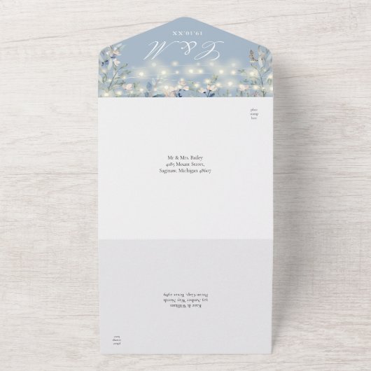 Stofblauwe bloemslinger snoerlichtjes bruiloft all in one uitnodiging (Buitenkant)