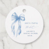 Stofbloauwe strik: ze gaat trouwen - Bruidsmeisjes Bedankjes Labels (Voorkant)