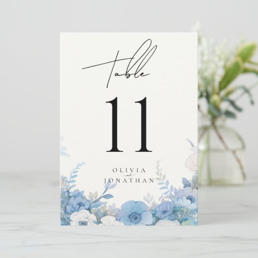 Stoffig Blauw Bloemen Elegante Trouwtafel Nummers (Staand voorkant)