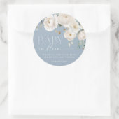 Stoffig blauw wit bloemige baby in bloom boy showe ronde sticker (Tas)