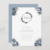 Stoffige Blauwe Bladeren & Moderne Gouden Monogram Uitnodiging Briefkaart (Voorkant / Achterkant)