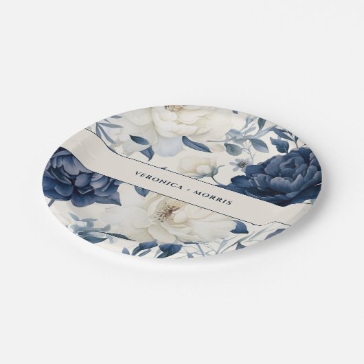 Stoffige marineblauw & wit bloemenbruiloft waterve papieren bordje (Gekanteld)