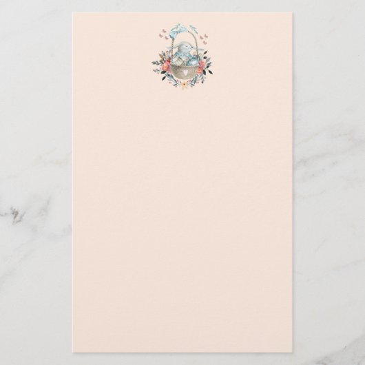 Stomme Bunny in een mand met eieren en bloemen Briefpapier (Voorkant)