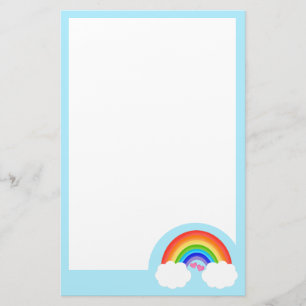 Stomme regenboog met witte wolken en roze harten briefpapier