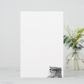 Stomme uil met een glazen papier voor schrijfpapie (Staand voorkant)