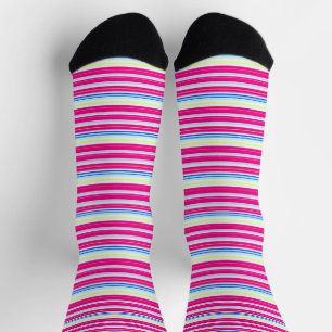 Stompen met blauwe roze strepen sokken