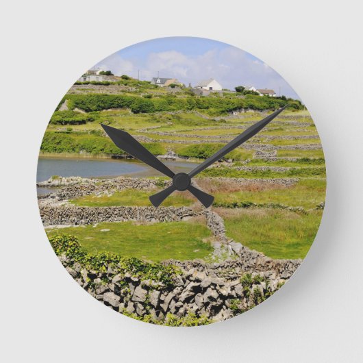 Stone Walls of Ireland Ronde Klok (Voorkant)