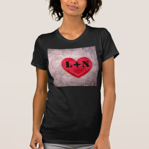 Stonewasachtige hartmonogram personaliseren t-shirt