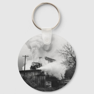 Stoommotor die een bruggenSleutelhanger kruist Sleutelhanger