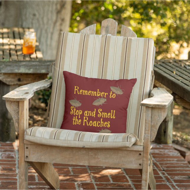Stop en ruik de Roaches Maroon BG Buitenkussen (Stoel)