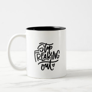 Stoppen met freakken tweekleurige koffiemok