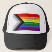 Stories Matter Gay Pride Intersection Rainbow Flag Trucker Pet (Voorkant)