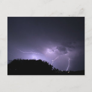 Storm over paarse lucht briefkaart