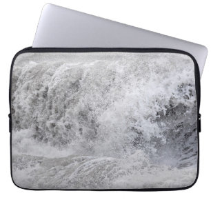Stormachtige golf die breekt laptop sleeve