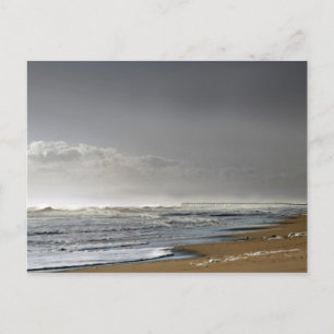 Stormend Zee, verafgelegen pier Briefkaart