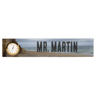 Stormy Cliffside Beach Ocean Uitzicht Clock Name B Naambordje