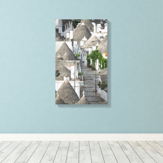 Straat met trulli-huizen in Alberobello, Puglia Canvas Afdruk (Insitu (Houten vloer))