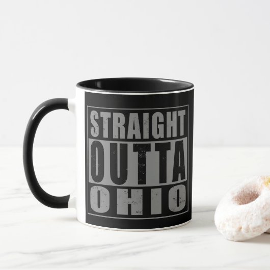 Straight Outta Ohio Word Art Mok (Met donut)