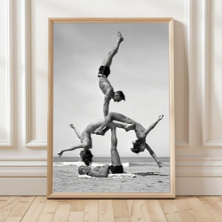 Strand Acrobatische Kunst aan de Wand, Vintage Gym Poster