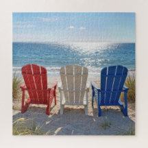 Strand Adirondackstoelen in patriottische kleuren