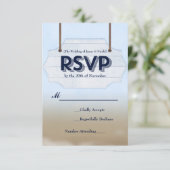 Strand Bruiloft Wit Hout Teken RSVP Reactie Kaart (Staand voorkant)