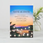 Strand Zonsondergang Slingerlichten Foto Bruiloft Save The Date (Staand voorkant)