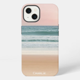 Strandgezicht met strand, zee en lucht als kleurri iPhone 13 hoesje