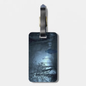 Stranger in het park in Night Fog Bagagelabel (Achterkant verticaal)