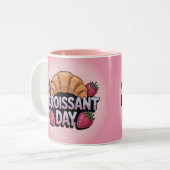Strawberries Croissant Day Pink Mug (Devant gauche)