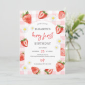 Strawberry Berry First 1st Birthday Invitation Kaart (Staand voorkant)