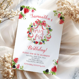 Strawberry Berry First Birthday Invitation Kaart