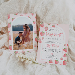 Strawberry Berry Sweet Boho Baby shower Invitation Kaart