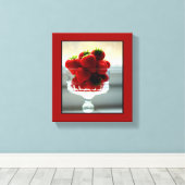 Strawberry Bowl Verpakt Canvas Afdruk (Insitu (Houten vloer))